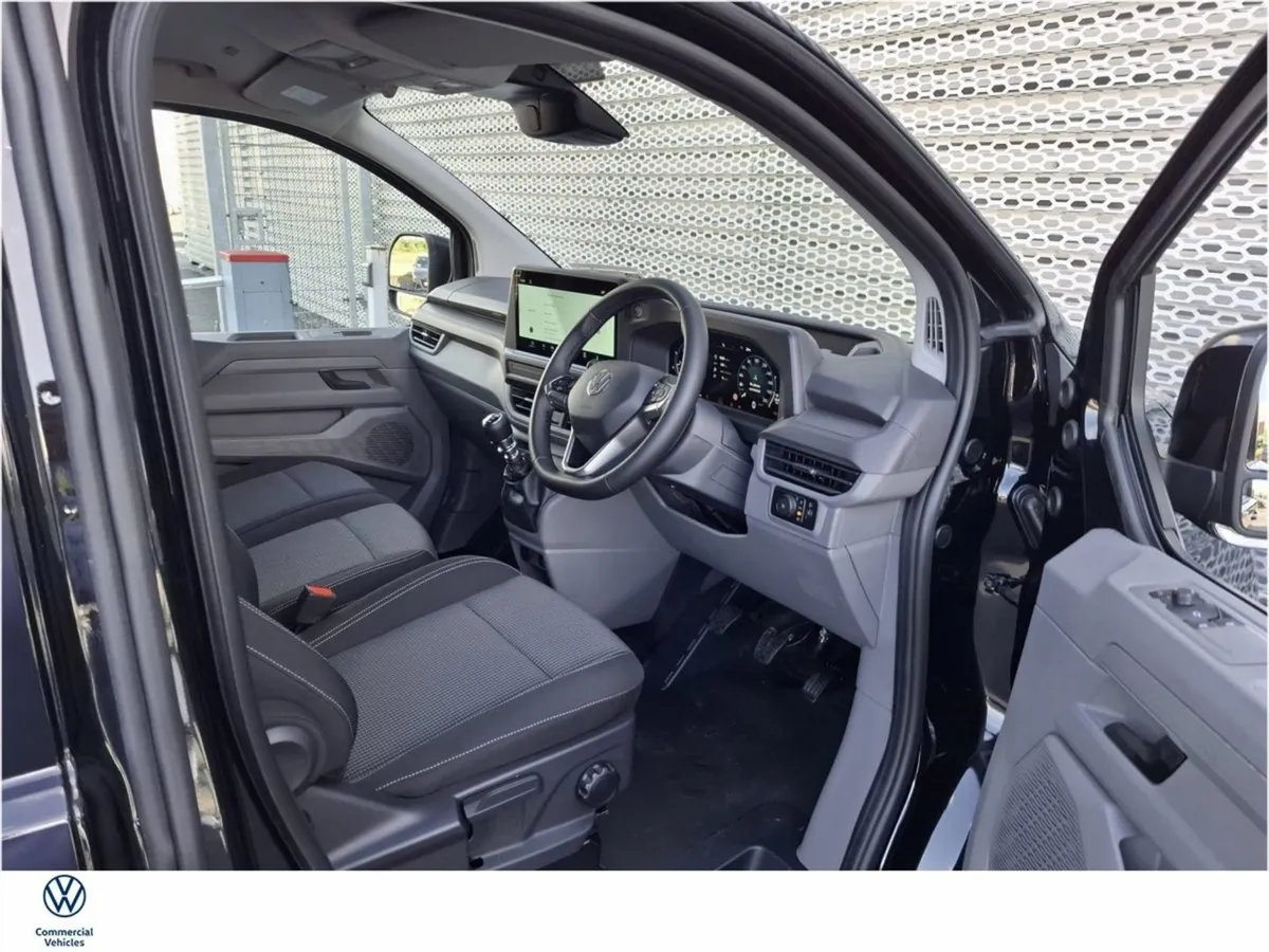 Volkswagen Transporter Highline Lwb28 110HP M6F - Image 2