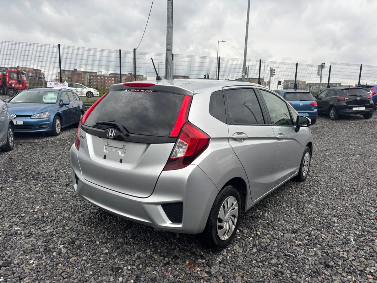 Honda Fit - Image 4