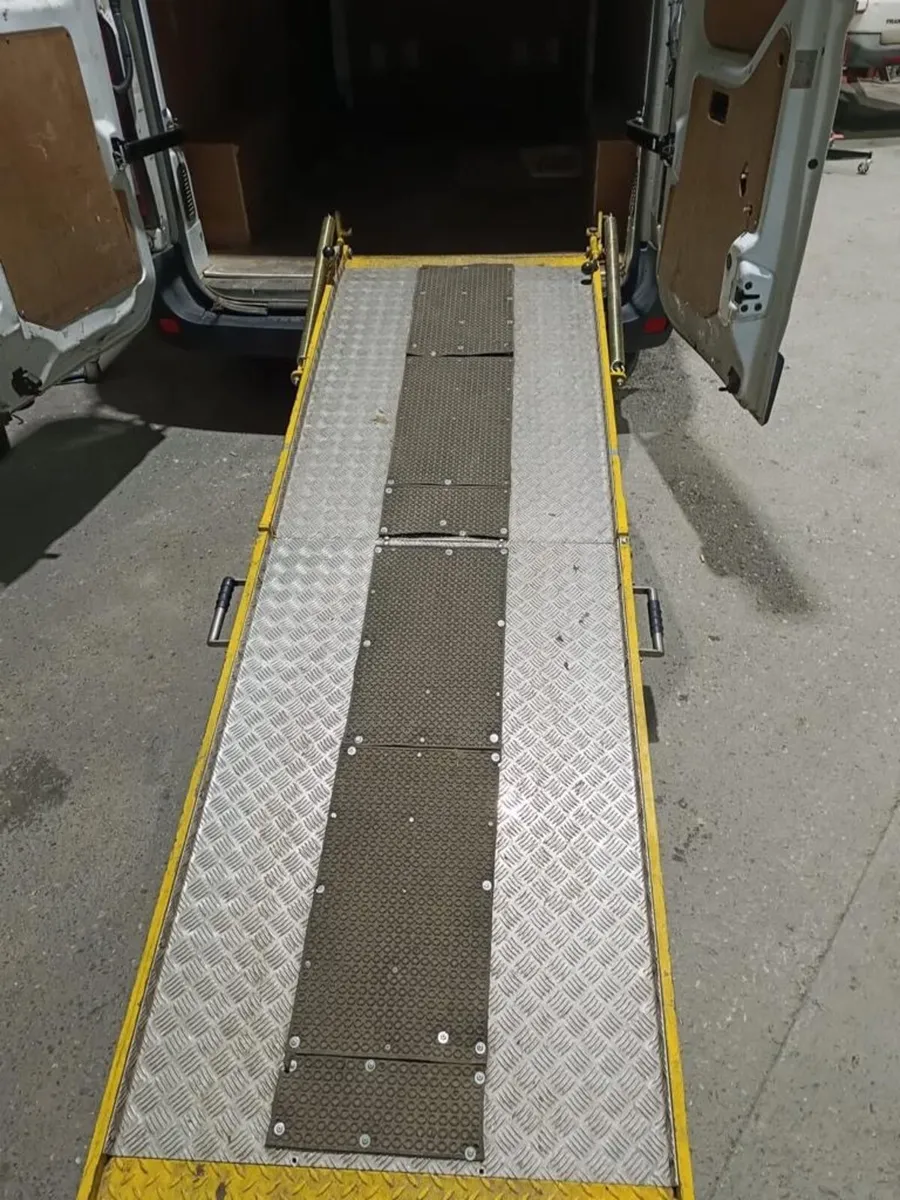 Van ramp - Image 2
