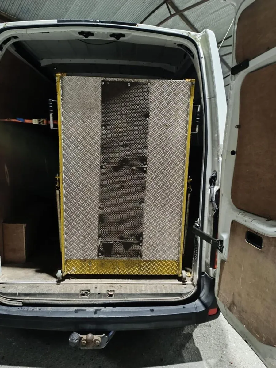 Van ramp - Image 3