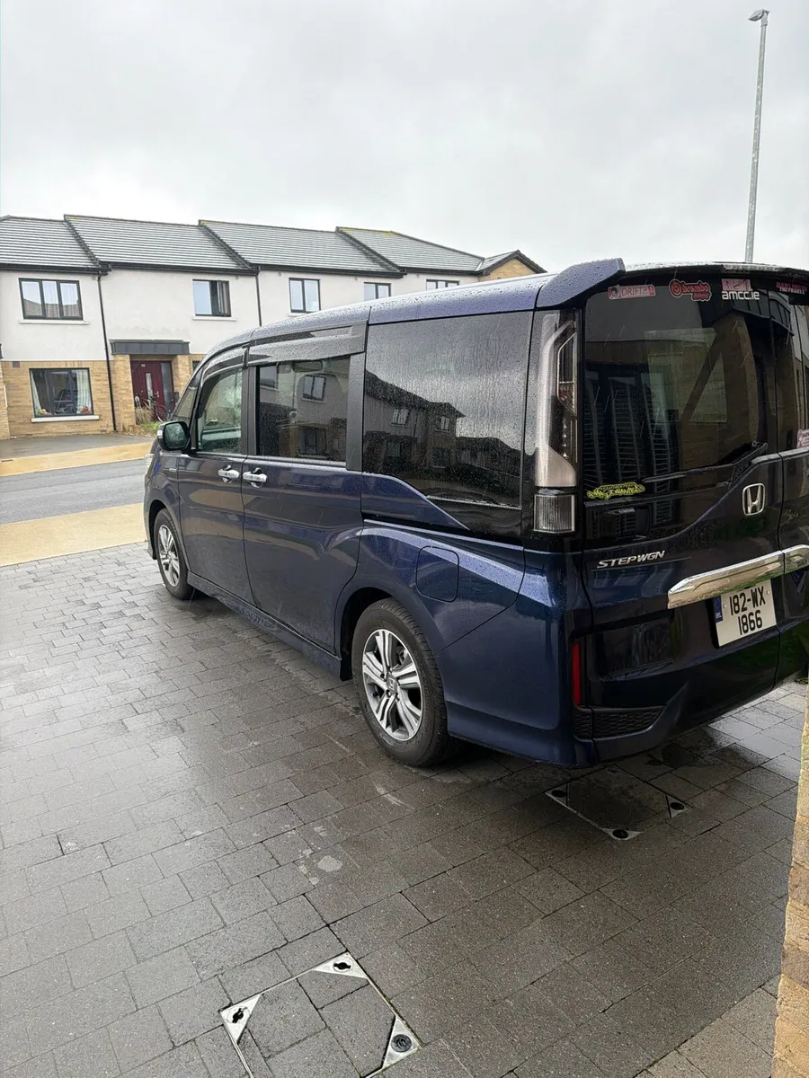 Honda Stepwagon - Image 3