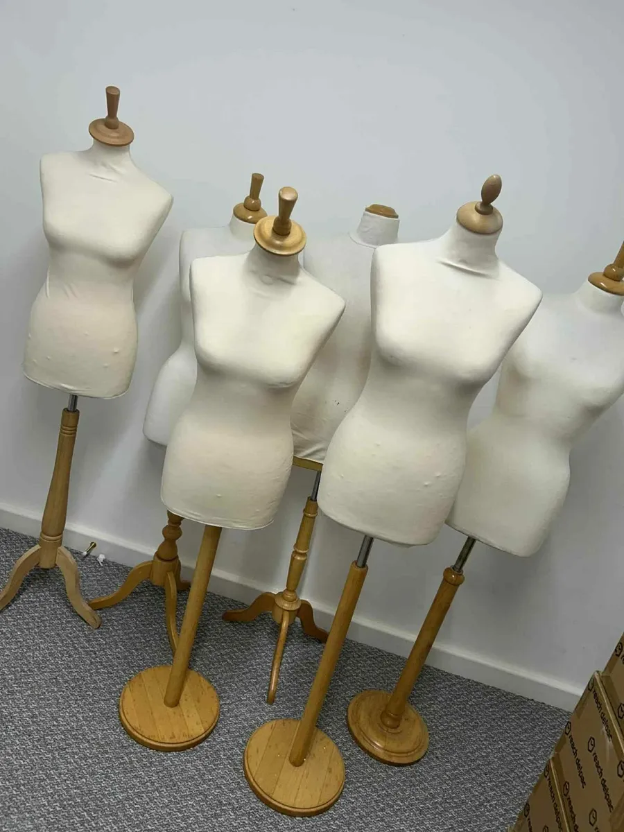 Female Mannequins quick sale €25