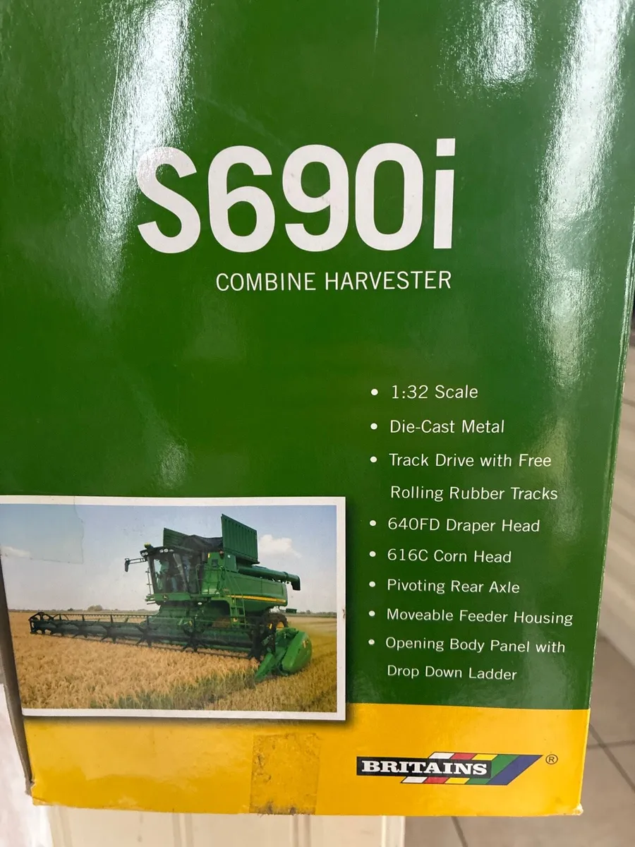 Britains 1:32 scale John Deere s690i - Image 2