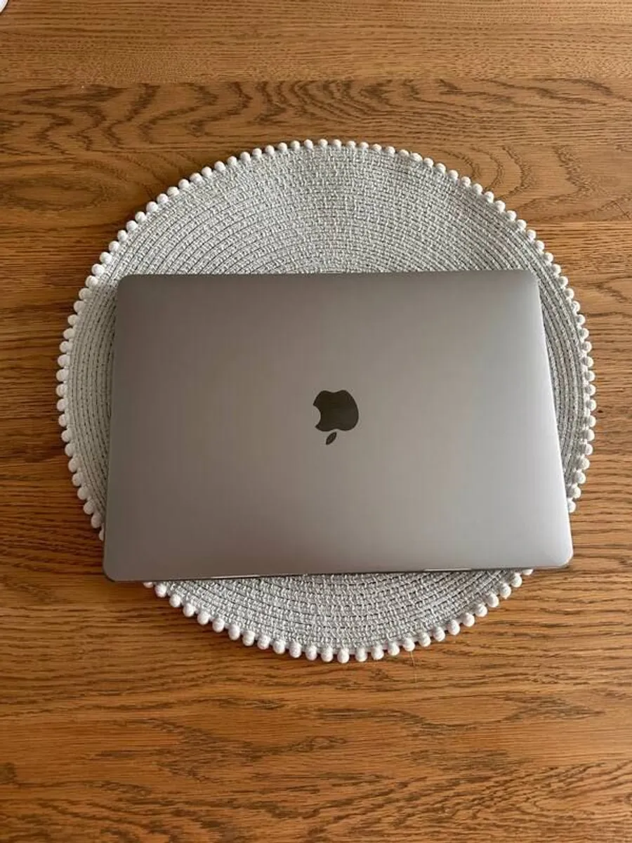 MacBook Pro 13-inch 2017 Great condition - Image 1