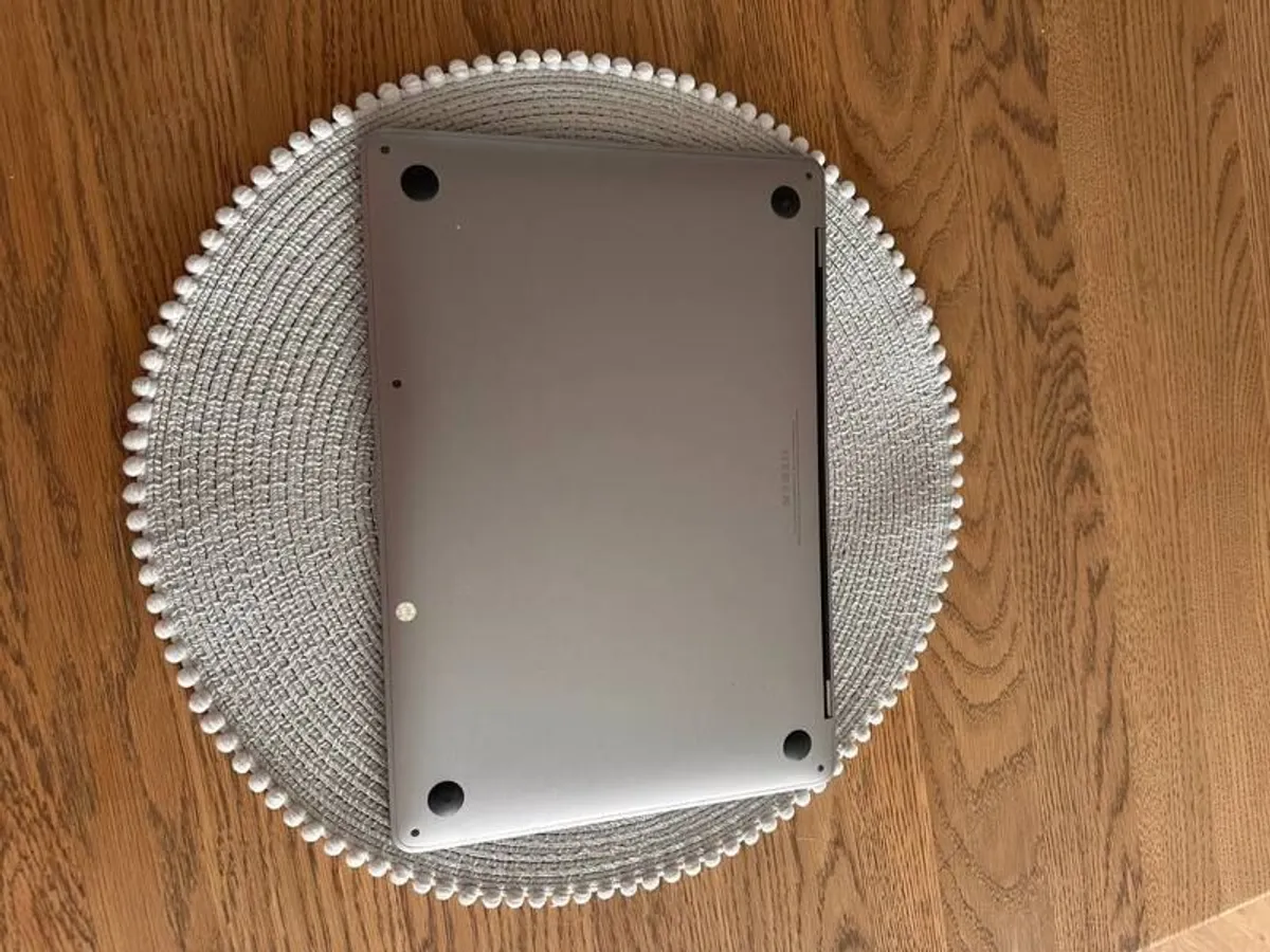 MacBook Pro 13-inch 2017 Great condition - Image 3