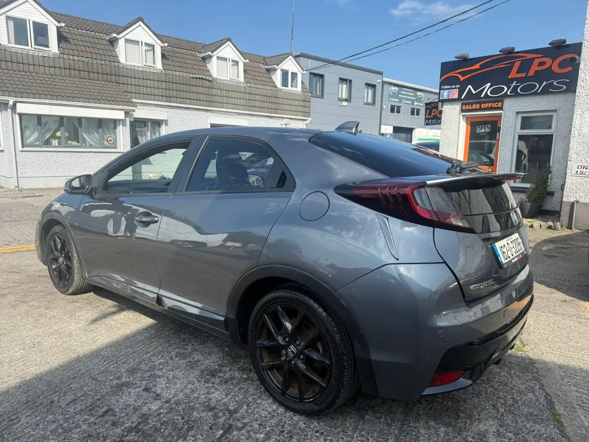 Honda Civic 2016 - Image 3