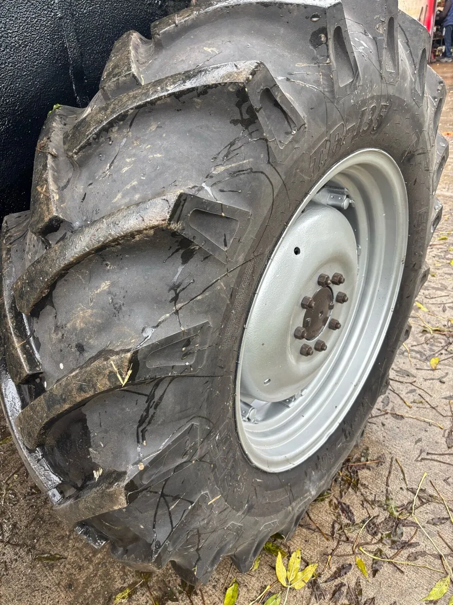 16.9 x 30 tyres on rims complete - Image 2