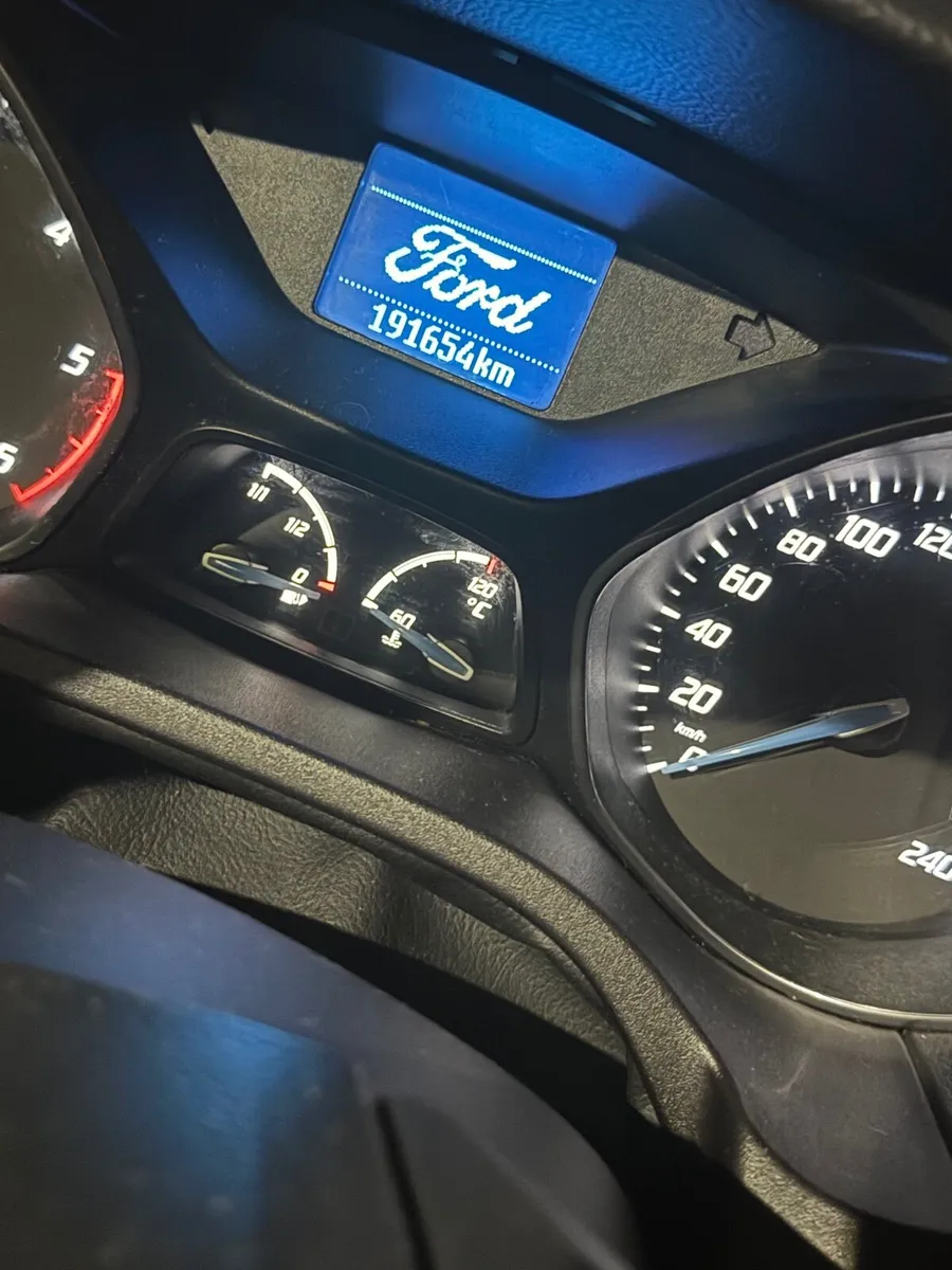 Ford Focus 2011 - Image 3
