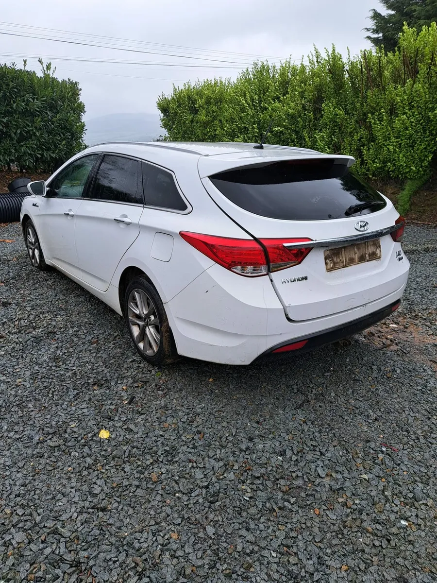 Hyundai I40 - Breaking only - Image 1