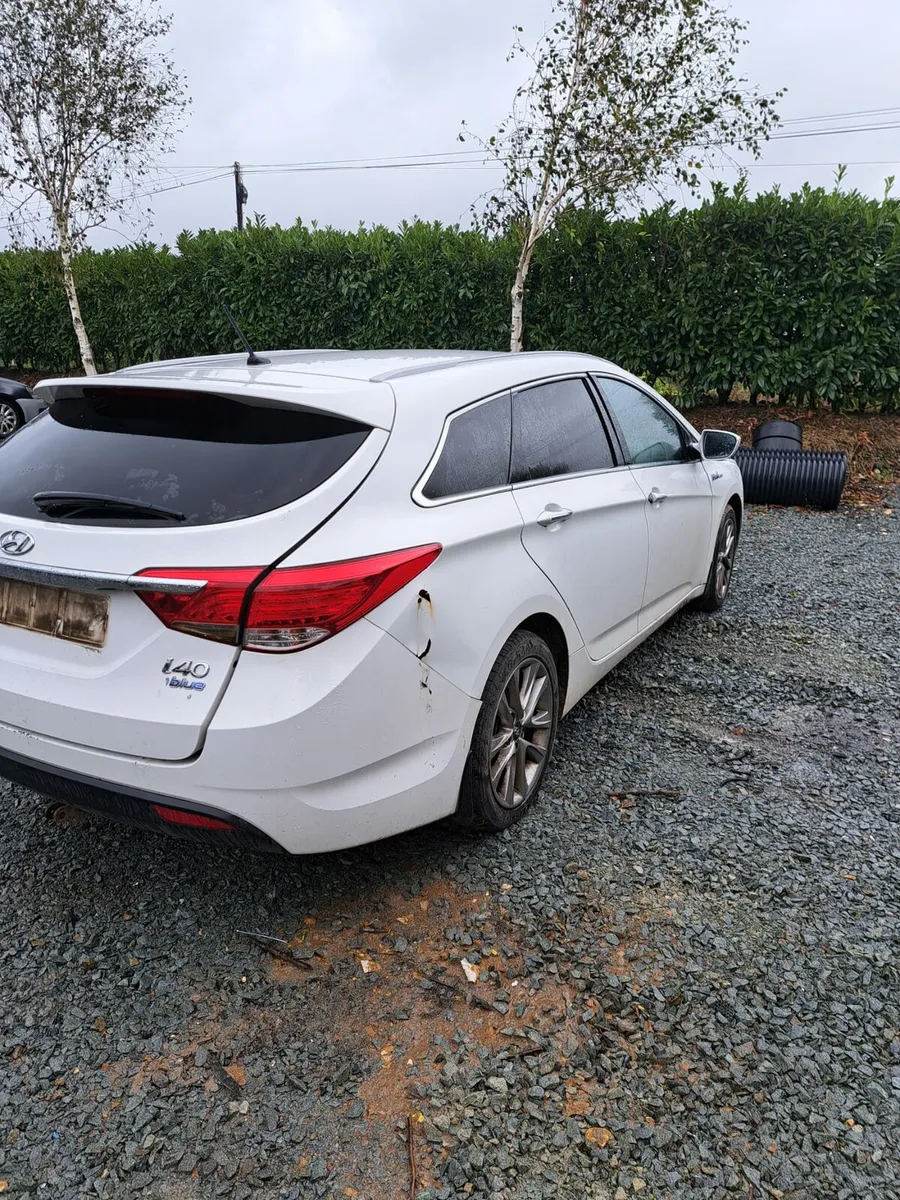 Hyundai I40 - Breaking only - Image 2