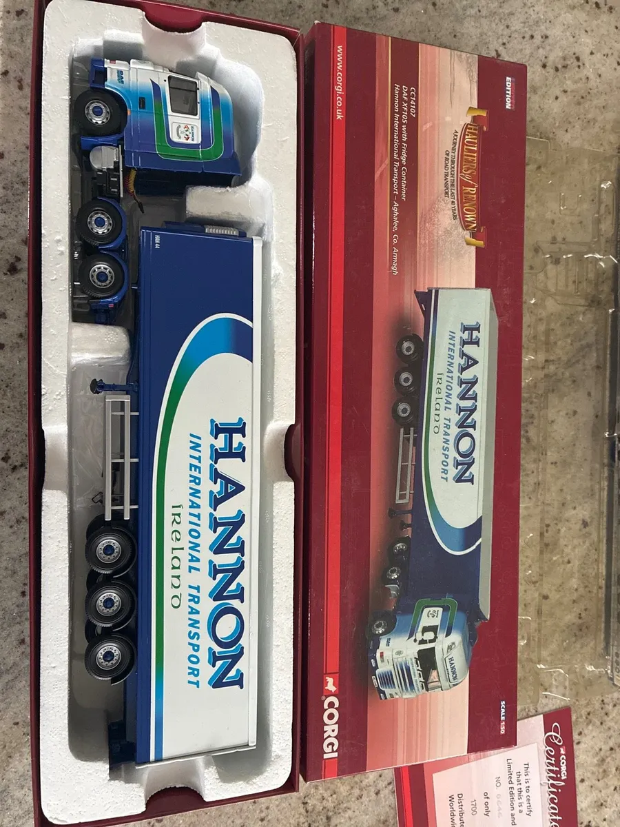 Corgi Hannon international 1:50 scale truck
