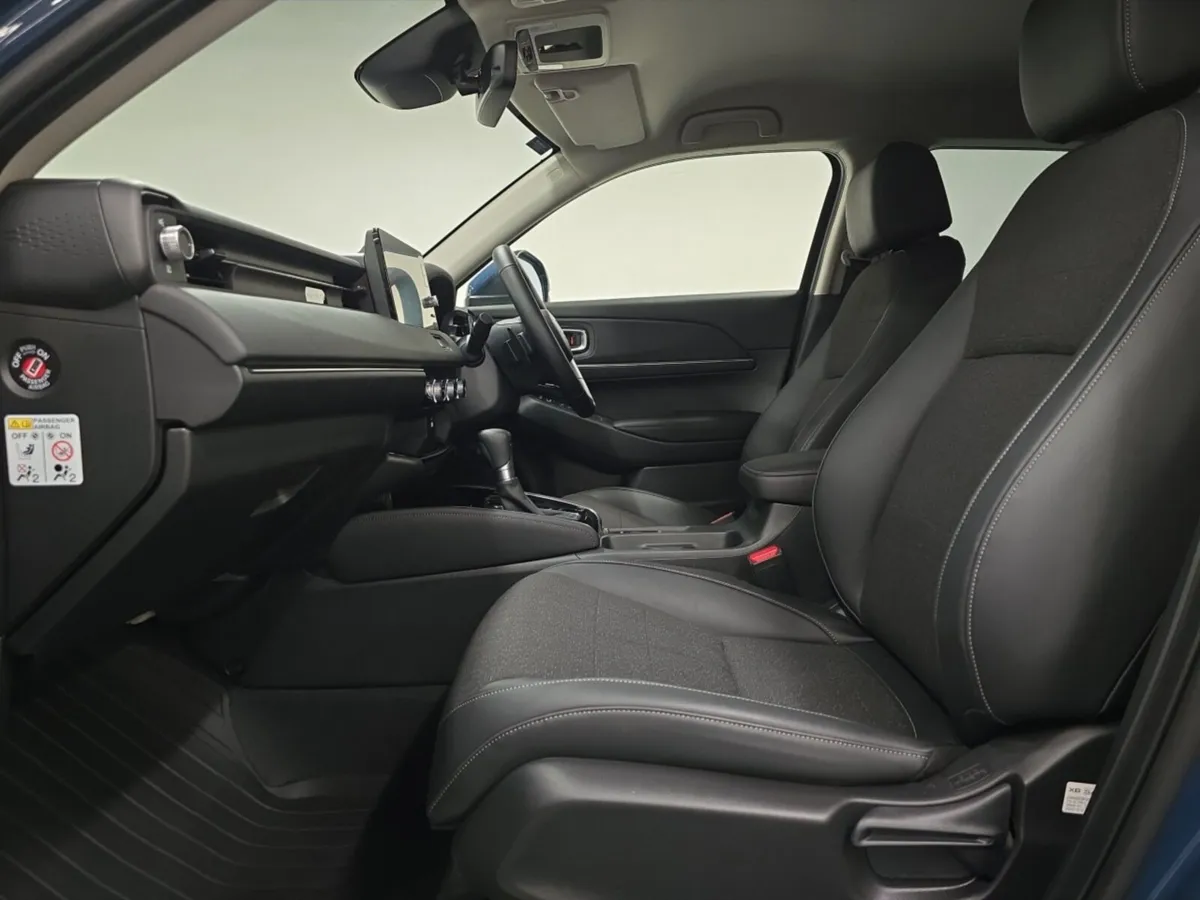 Honda HR-V Hr-V Hatchback Advance - Image 2