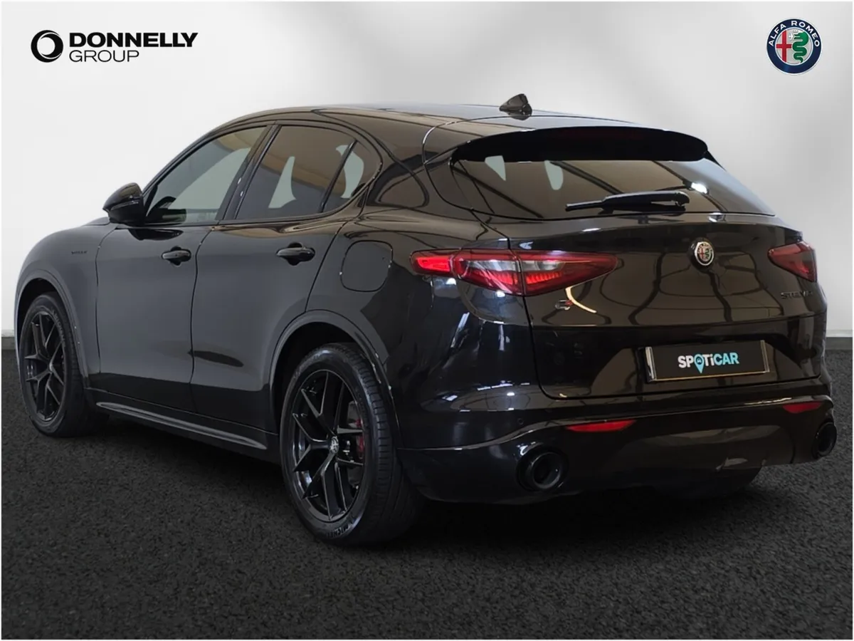 Alfa Romeo Stelvio Diesel Estate Veloce - Image 2