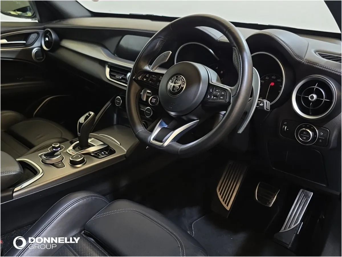 Alfa Romeo Stelvio Diesel Estate Veloce - Image 4
