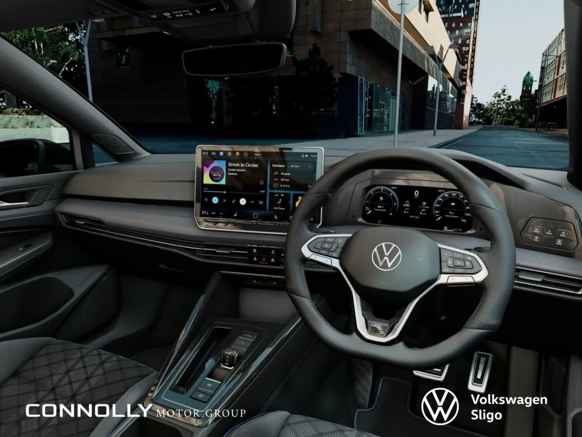 Volkswagen Golf R-line 1.5ltsi Mhev 116HP - Image 3