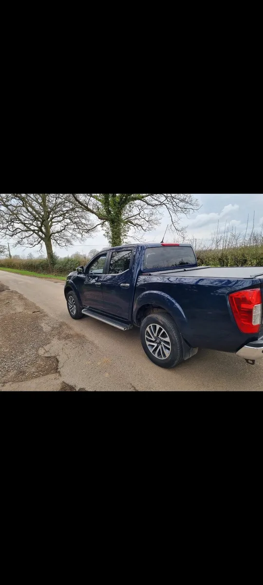 17 nissan navara - Image 2