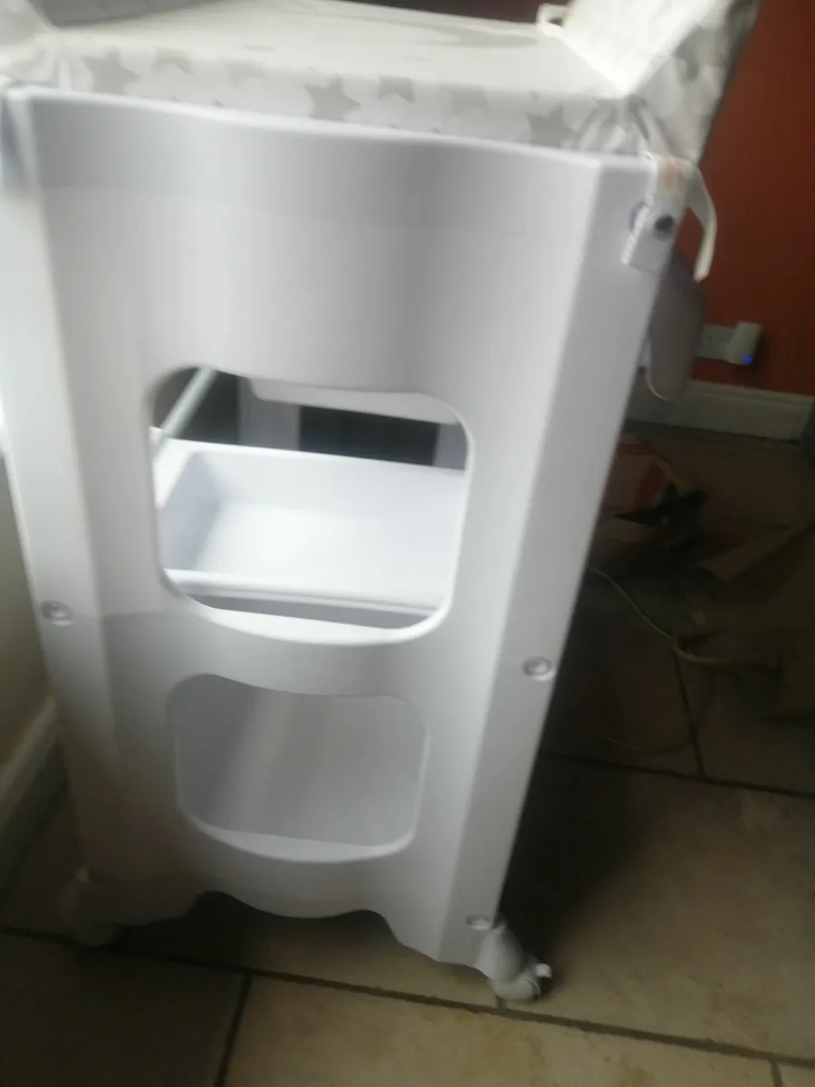 Baby changer - Image 4