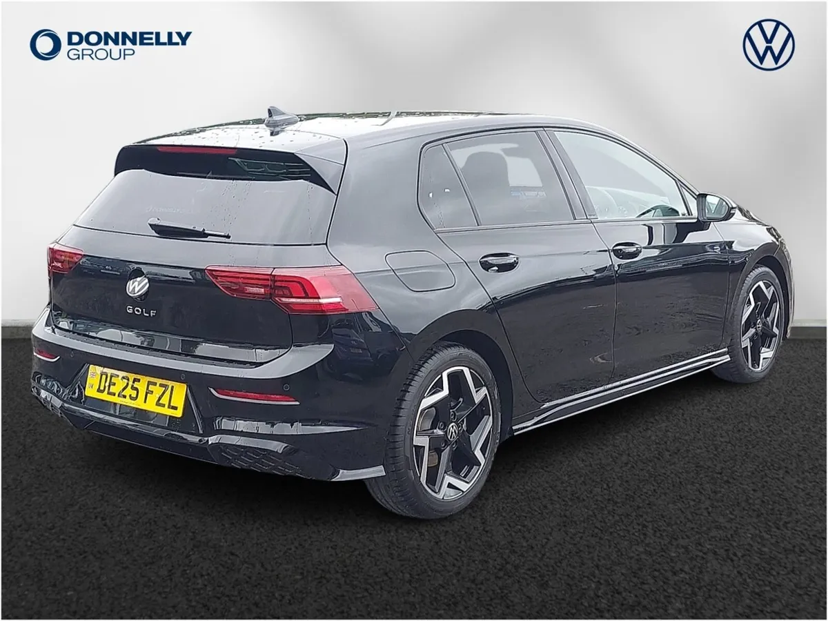 Volkswagen Golf Hatchback R-Line - Image 3
