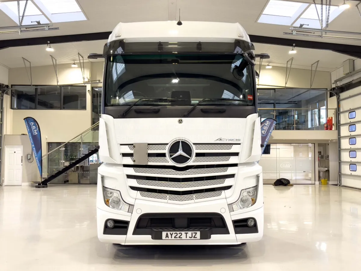 2022 (22) MERCEDES-BENZ ACTROS 2548 GIGASPACE 6X2 - Image 2