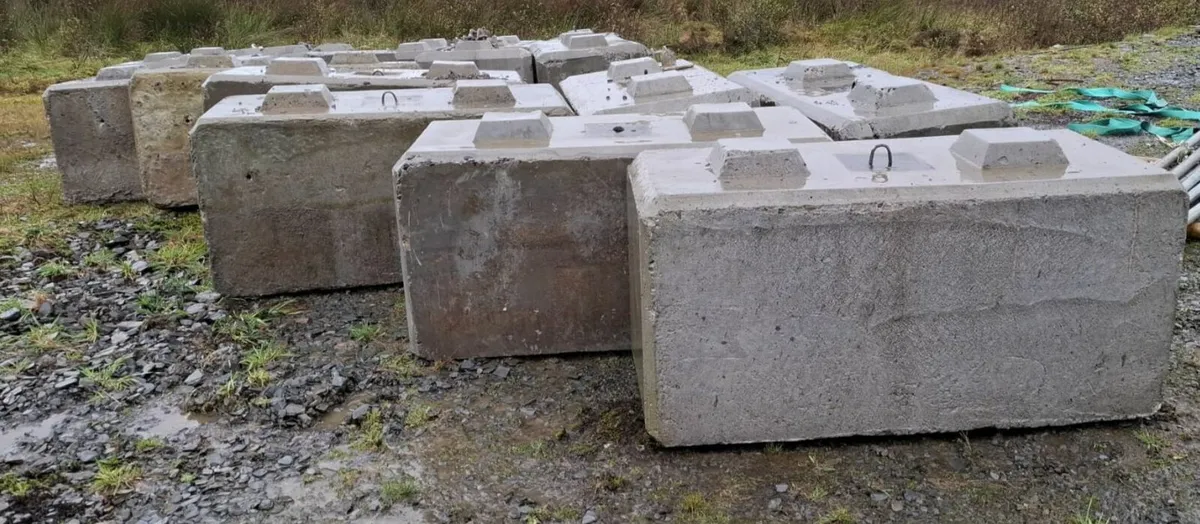 Concrete Easi Bloc Kelly Block - Image 2