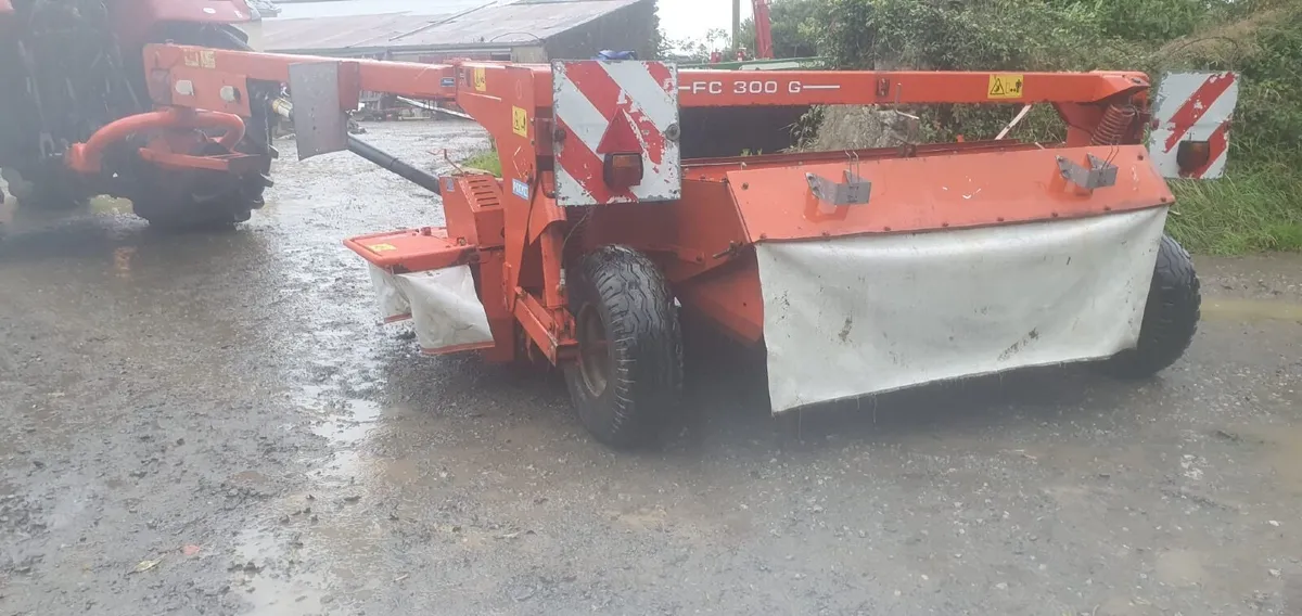 Kuhn Fc 300 trailed mower - Image 3