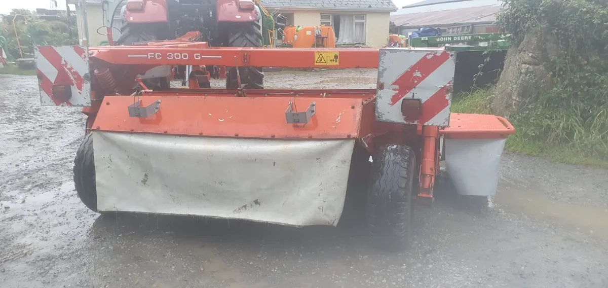 Kuhn Fc 300 trailed mower - Image 4
