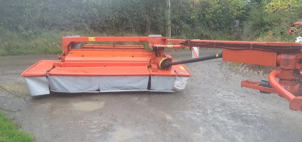 Kuhn Fc 300 trailed mower - Image 1