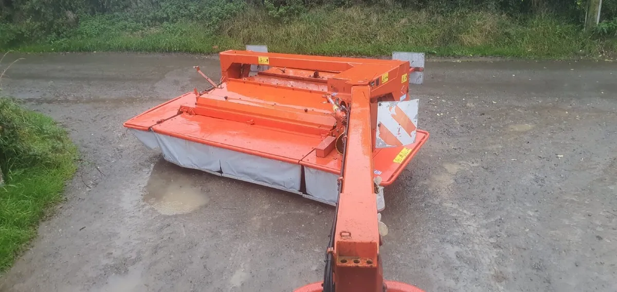 Kuhn Fc 300 trailed mower - Image 2