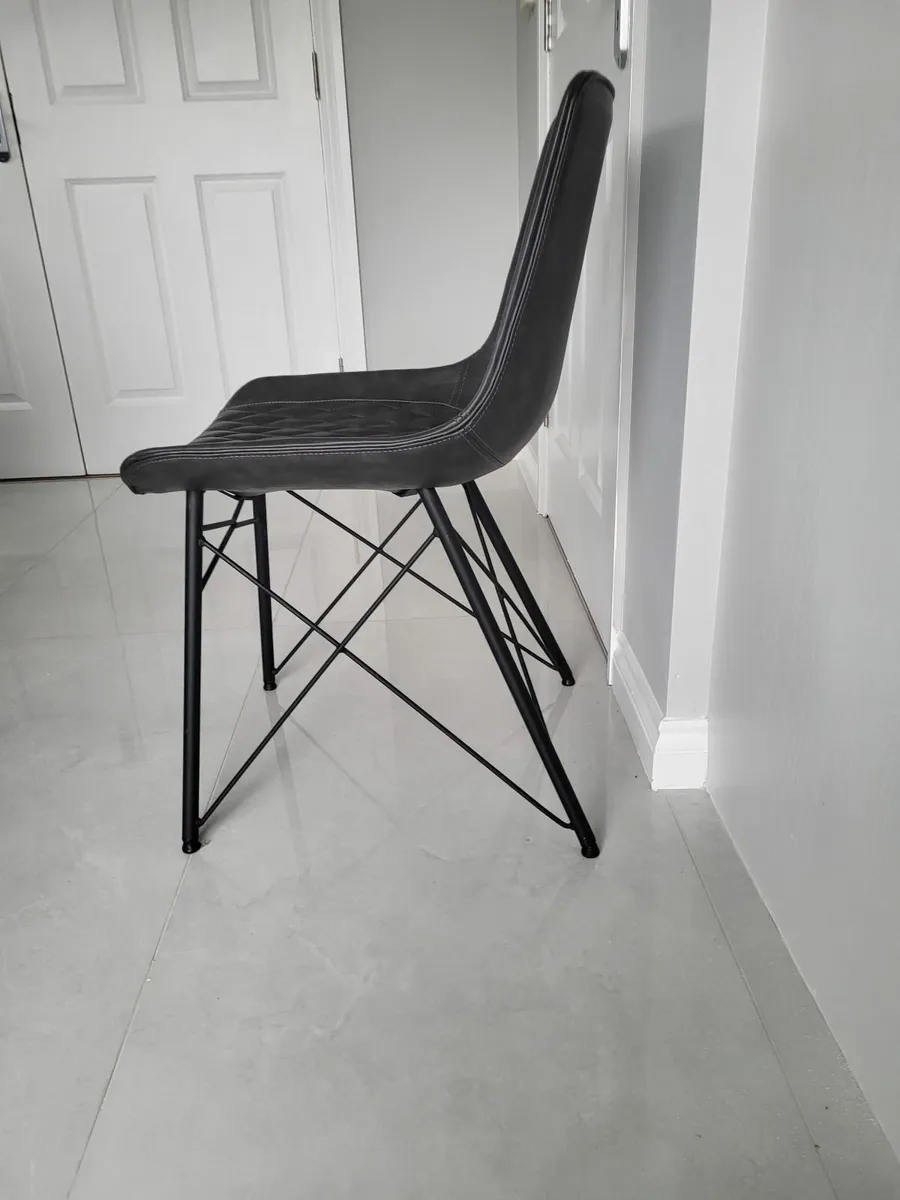 Four living room/kitchen chairs - Image 2