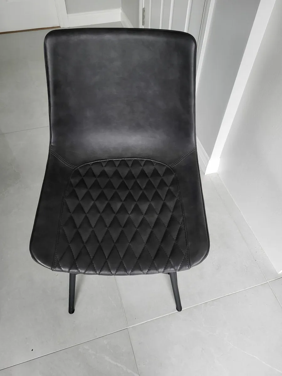 Four living room/kitchen chairs - Image 3