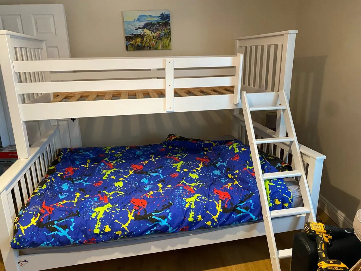 Bunk bed - Image 1