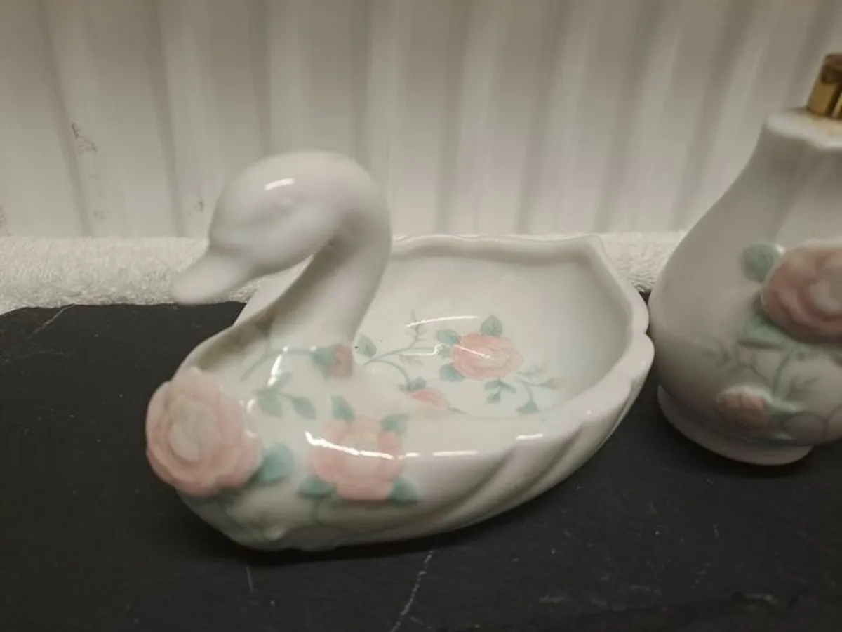 1988 St Michael perfume and trinket dish - Image 2