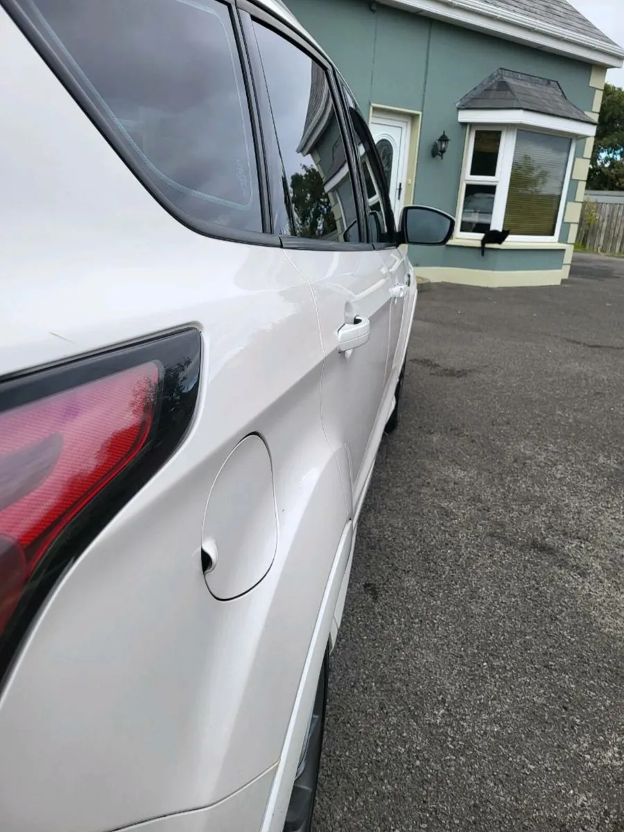 Ford Kuga St-line AWD Top -Spec - Image 4