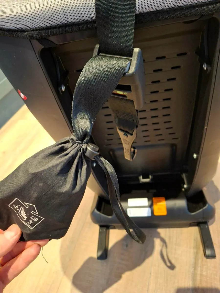 Joie Bold Isofix Car Seat - Image 4