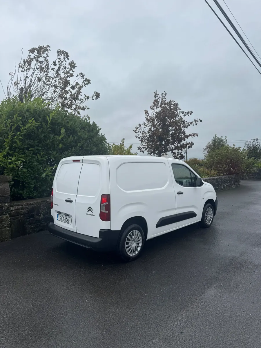 Citroen Berlingo 2021 - Image 3