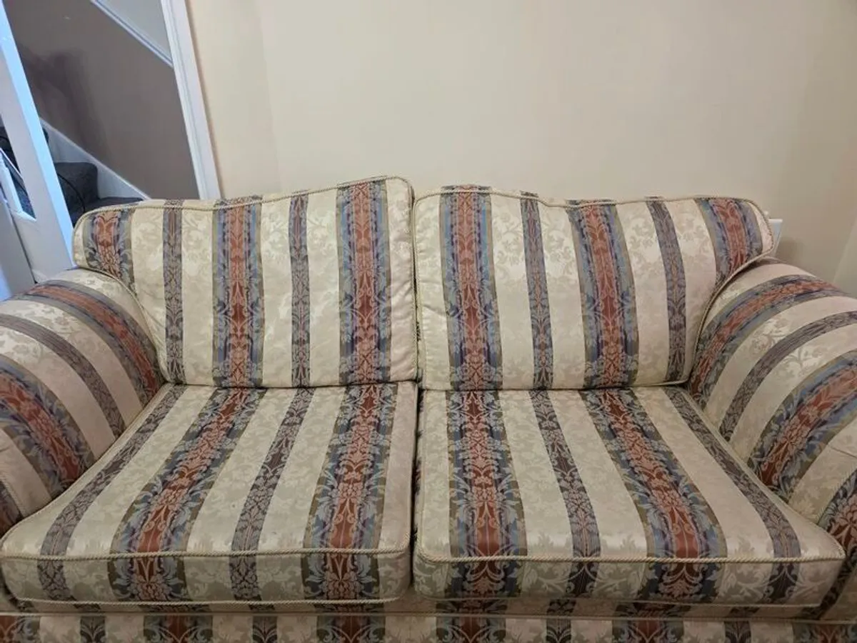 sofa 3&2 - Image 4