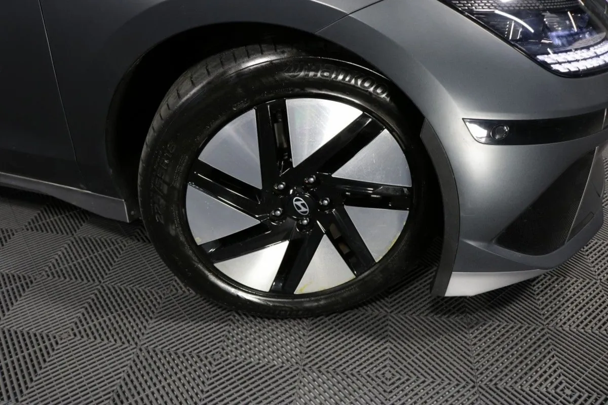 Hyundai Ioniq 6 Elegance EX Demo 77 kWh EV Saloon - Image 3