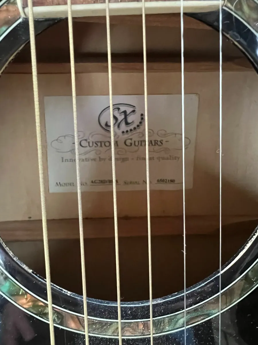 Nice acoustic guitar for sale - Image 3