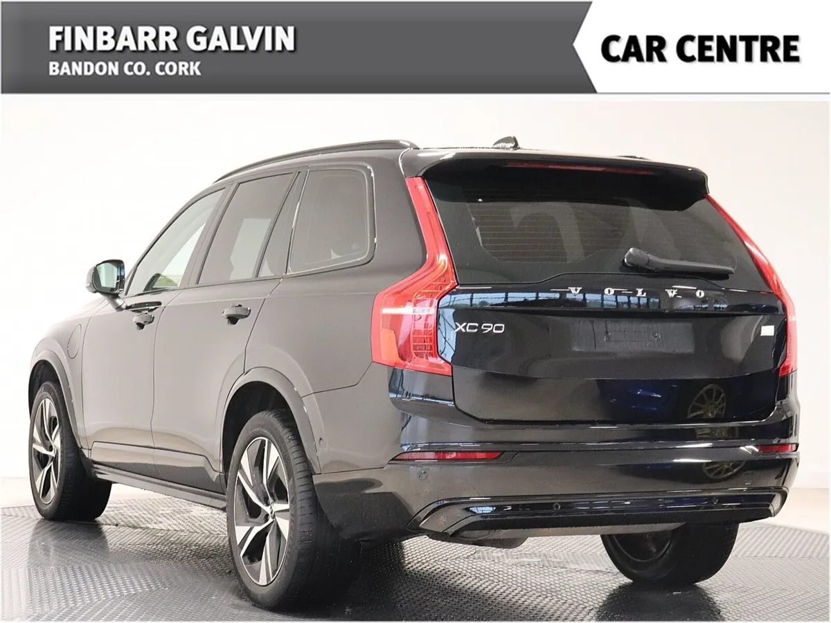 2022 VOLVO XC90 T8 PHEV 455hp Plus (Dark Theme) - Image 2