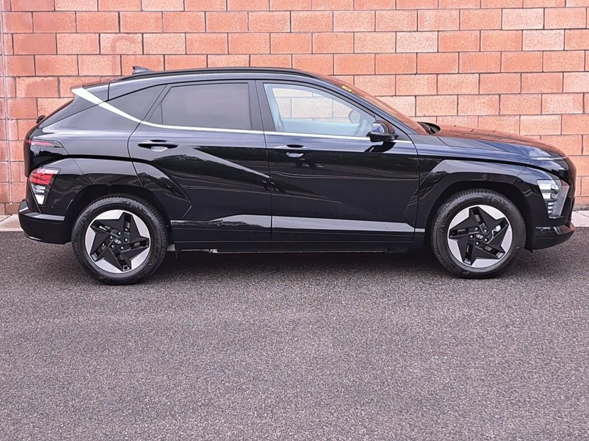 Hyundai Kona Elegance Model 65kwh Battery - Image 4