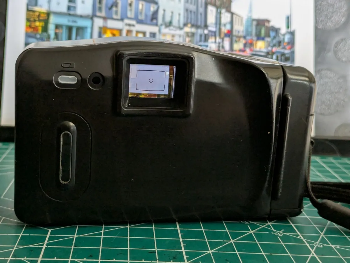 Minolta Big finder - Autofocus film compact camera - Image 3