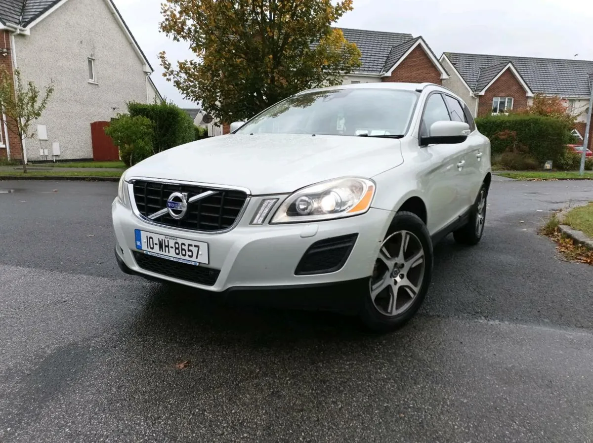 Volvo XC 60 2.0 Diesel 5 cylinders 2010 - Image 1