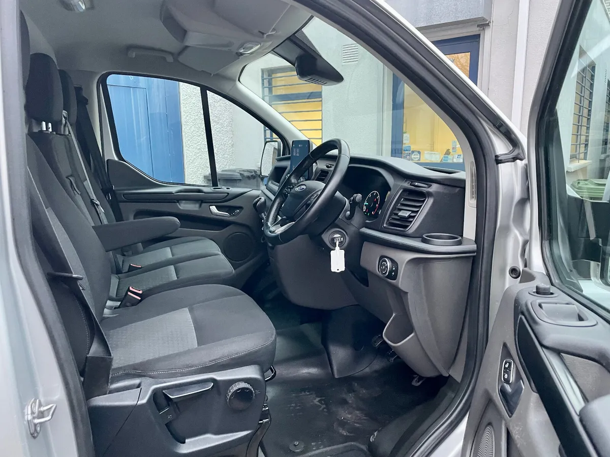 Ford Transit Custom 280L1 TREND 2.0TDCI SWB,2021 - Image 4