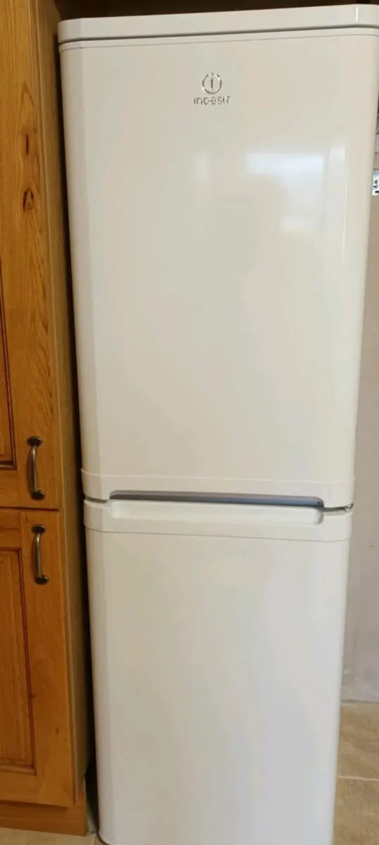 Fridge freezer - Image 1