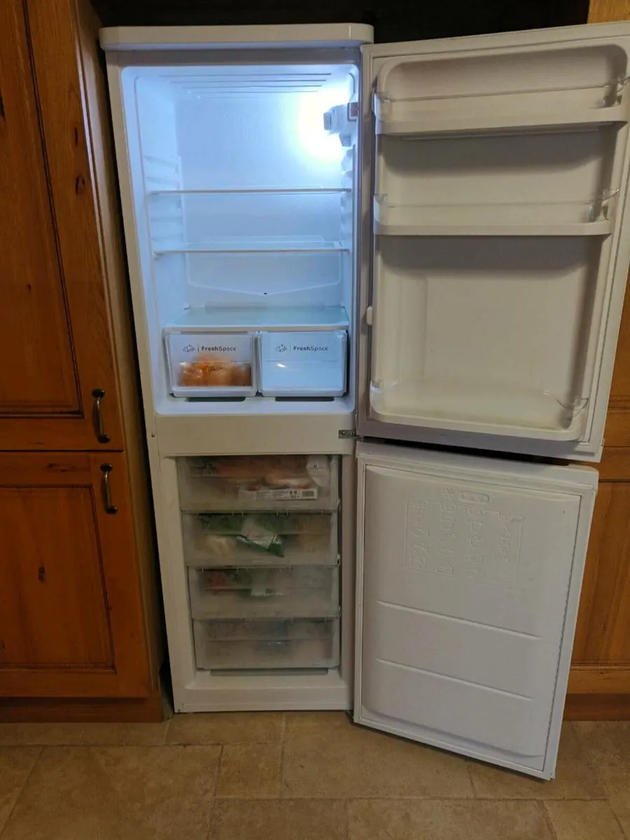 Fridge freezer - Image 2