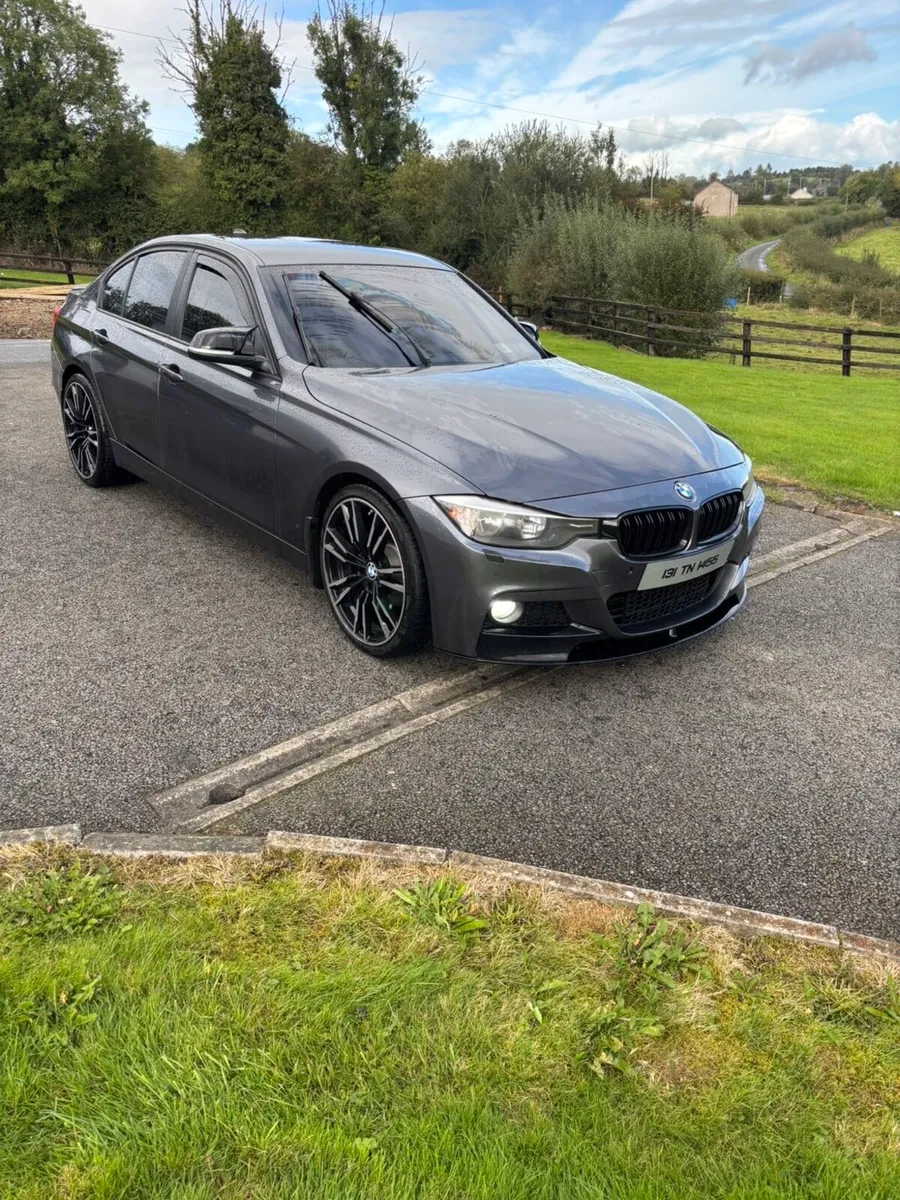 Bmw 320 - Image 1