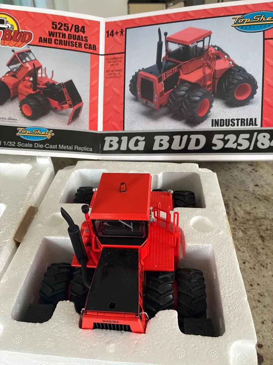 Big bud 1/32 scale model tractor - Image 1