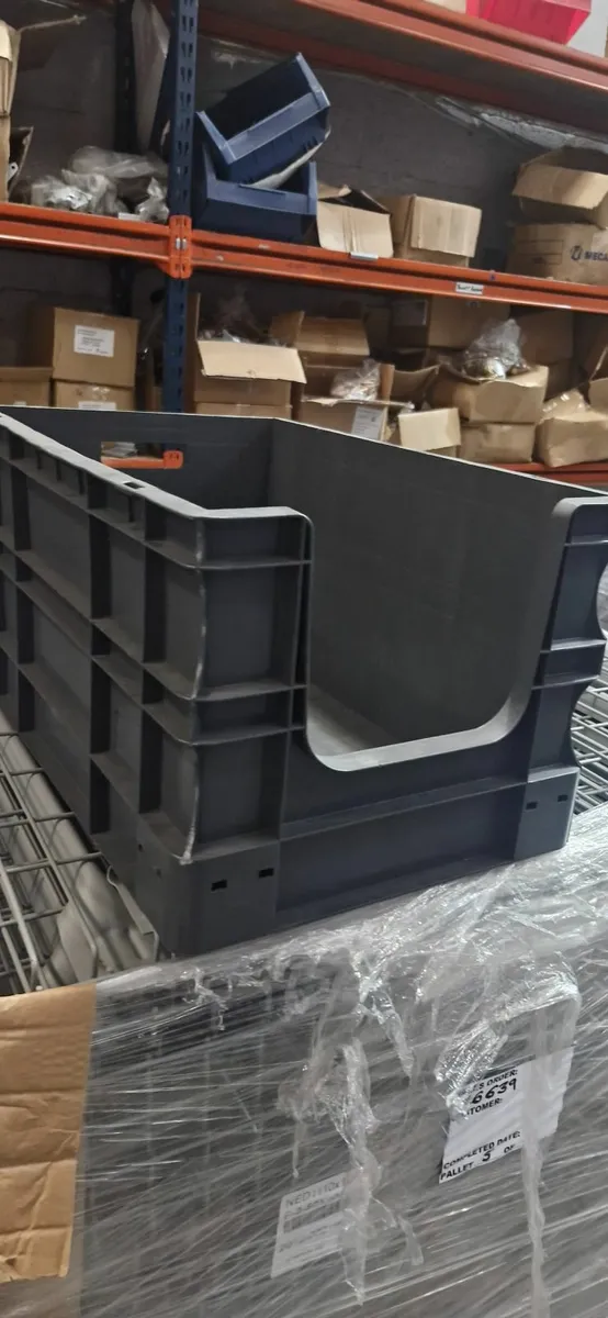 Plastic stacking container bins - Image 1