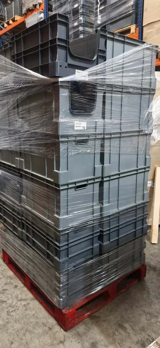 Plastic stacking container bins - Image 2