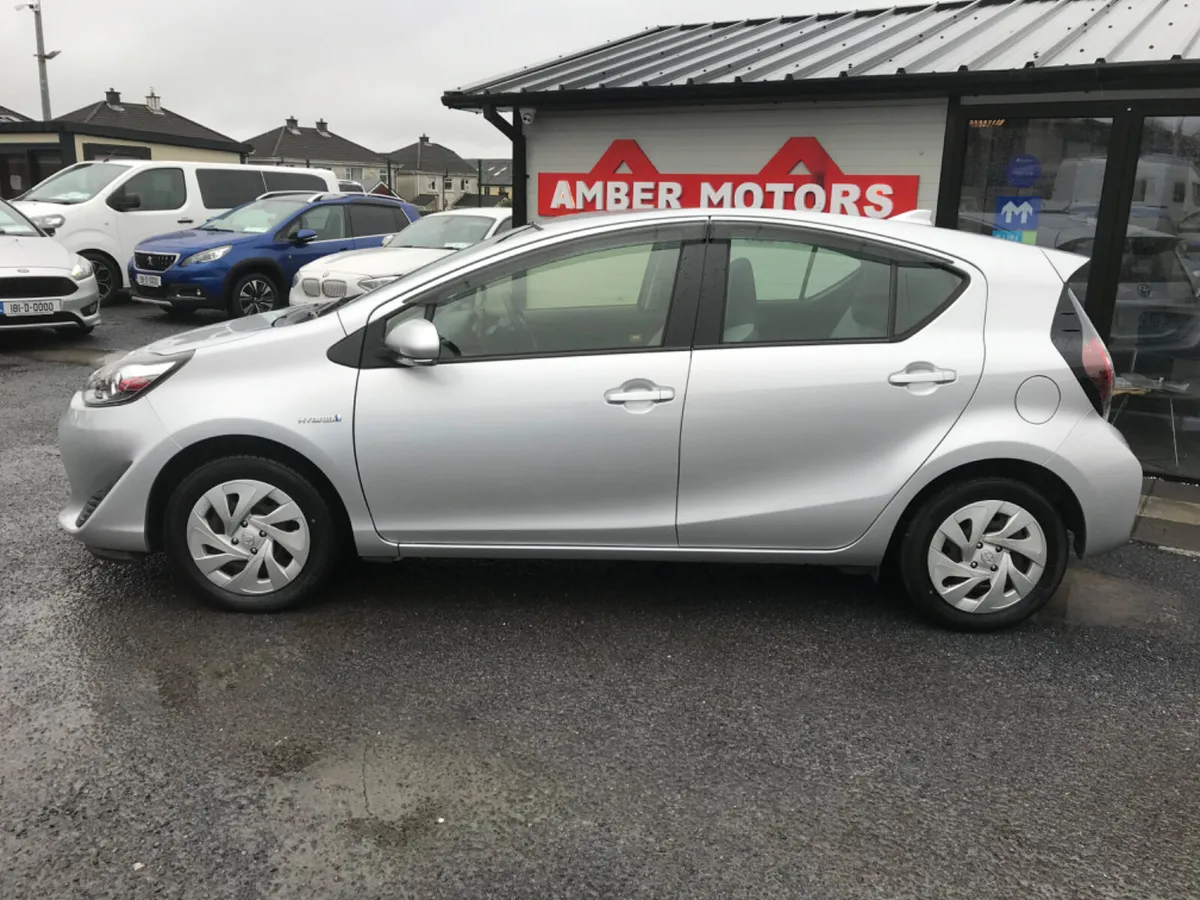 2020 TOYOTA AQUA ** Only €49 Per Week** - Image 4